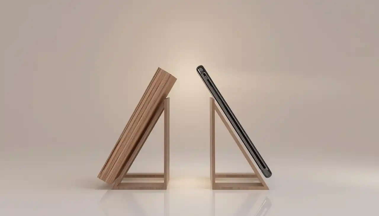 Éthique de la lecture du Coran et techniques de mémorisation facile à l'ère numérique